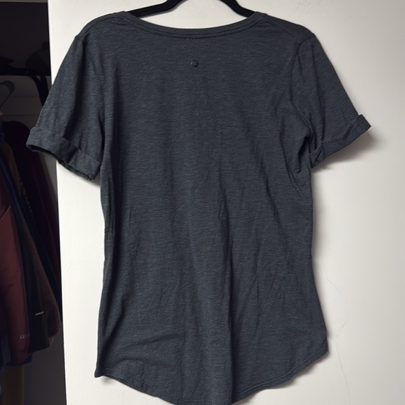 Lululemon Tee - Picture 2 of 3